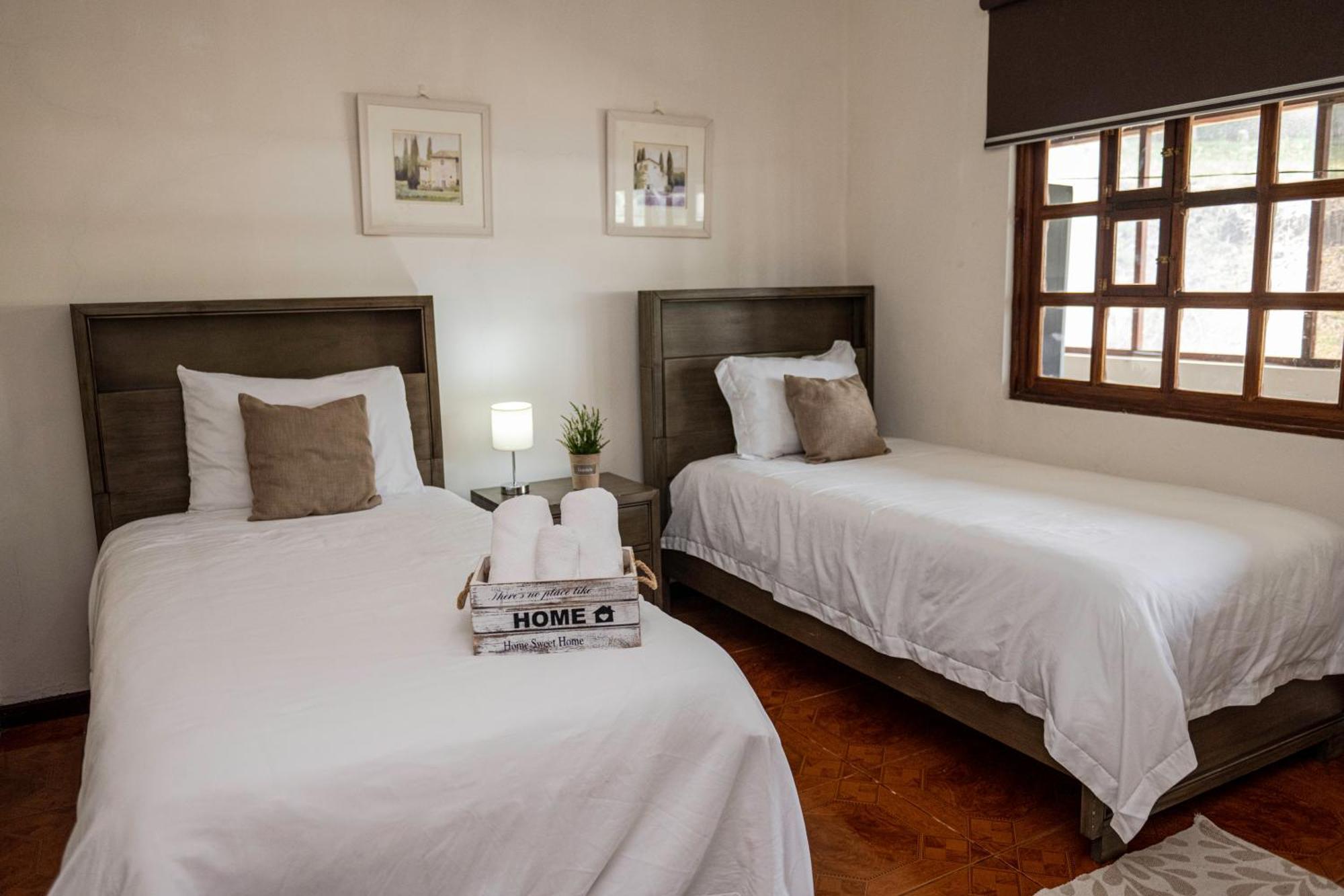 Country House, Cozy Fireplace And An Amazing View Cartago Esterno foto